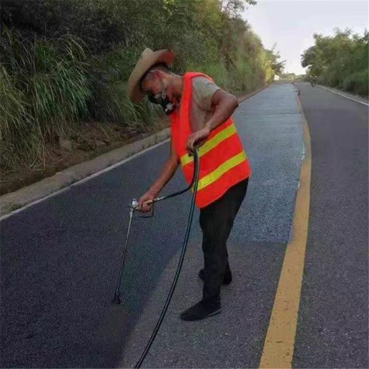 晋中 彩色防滑路面的底涂是保障路面附着力